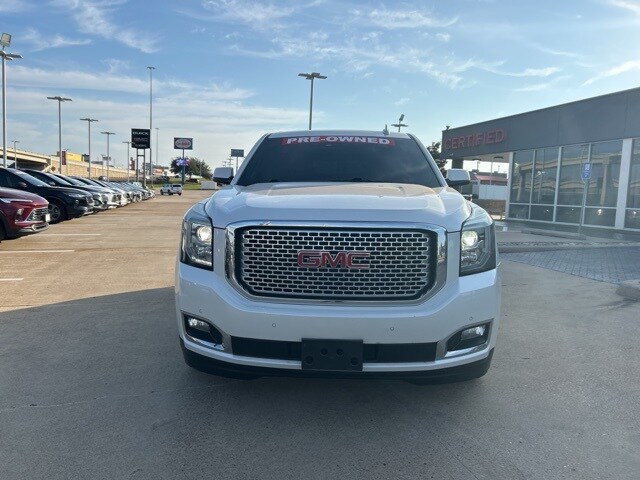 2017 Gmc Yukon Denali photo 2