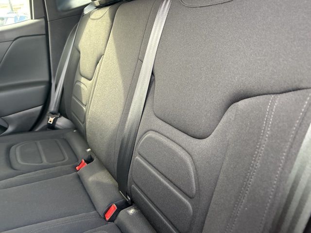 2022 Jeep Renegade Latitude - Photo 40