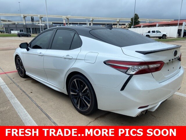 2019 Toyota Camry XSE V6 photo 2
