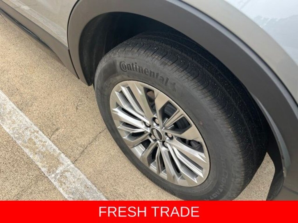 Used 2025 CADILLAC XT4 Premium Luxury SUV