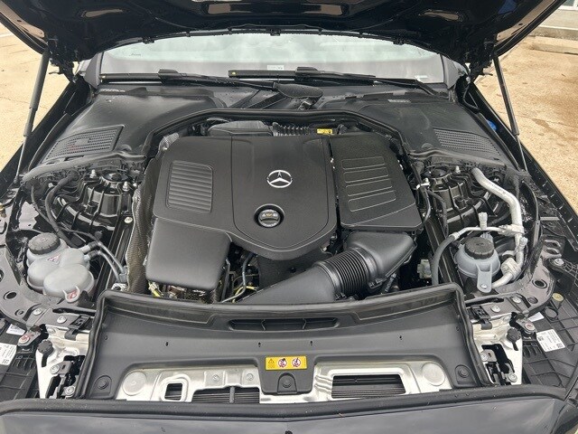 2025 Mercedes Benz C 300 photo 3