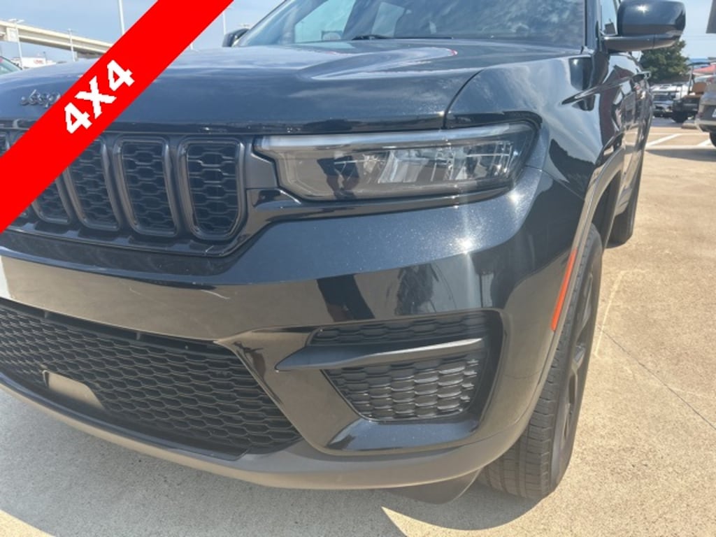 Used 2024 Jeep Grand Cherokee Altitude X SUV