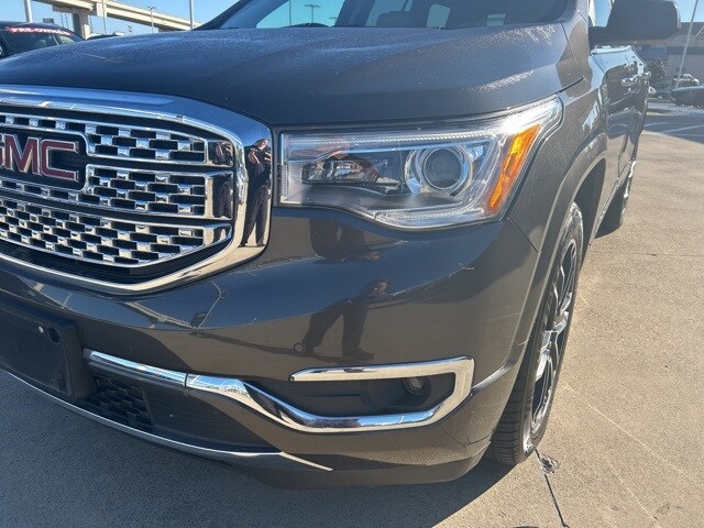 2019 Gmc Acadia Denali photo 4