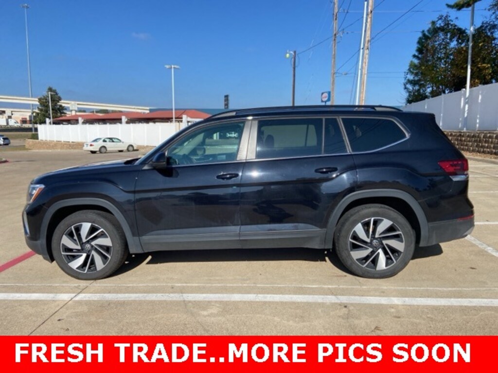 Used 2024 Volkswagen Atlas 2.0T SE w/Technology SUV
