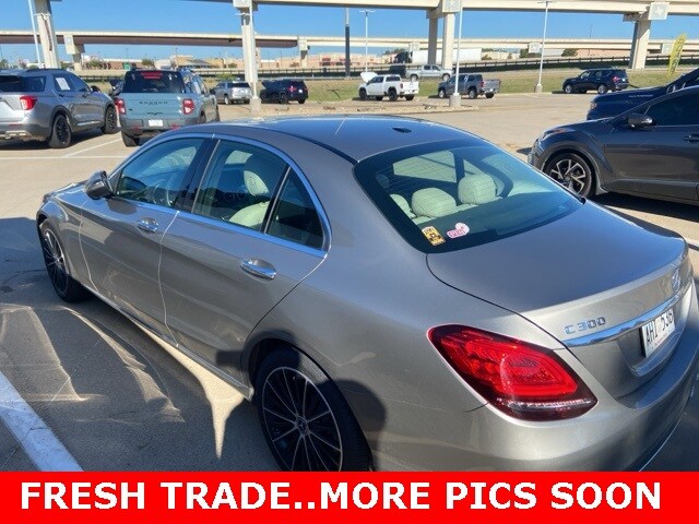 2021 Mercedes Benz C 300 photo 3