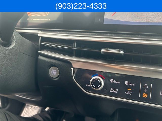 2025 Kia Sorento S - Photo 29