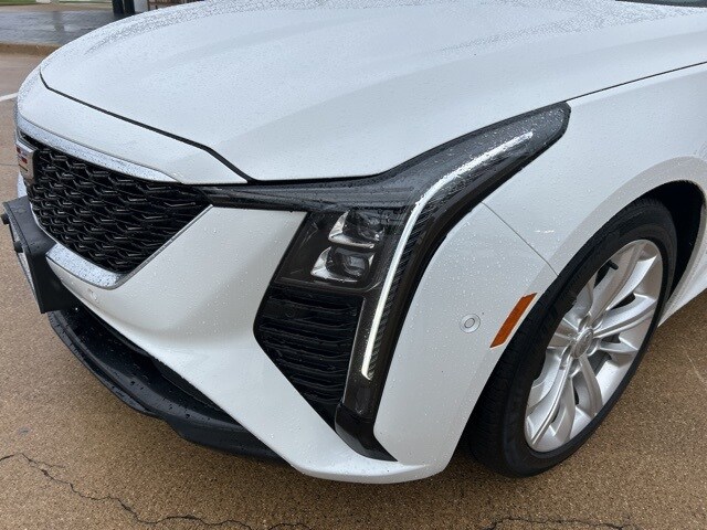 2025 Cadillac CT5 Premium Luxury photo 4