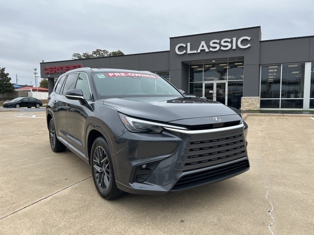 2025 Lexus TX Premium's photo