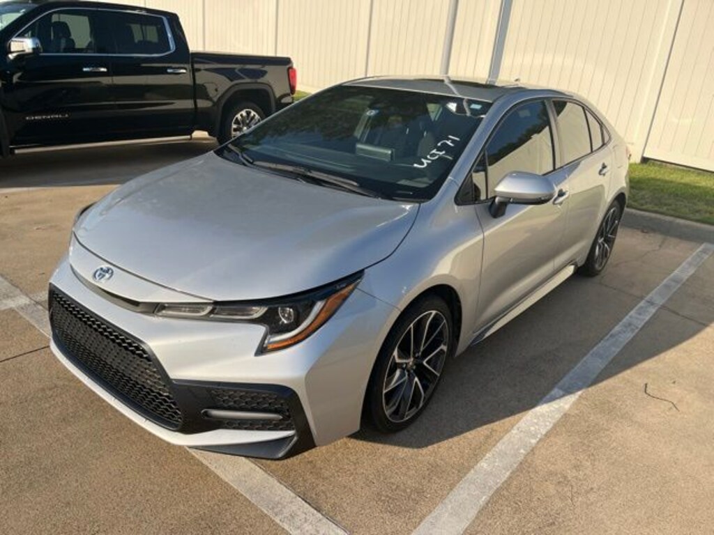 Used 2020 Toyota Corolla SE Sedan
