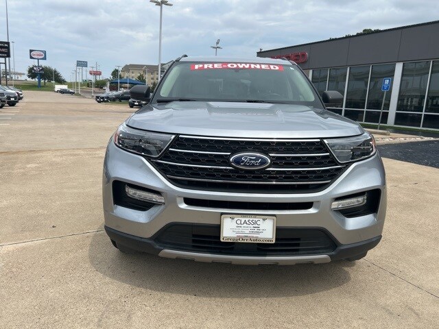 2022 Ford Explorer XLT photo 2
