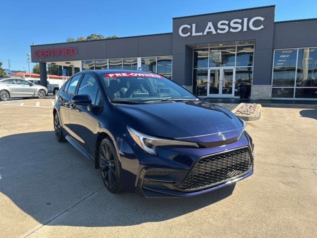 Used 2024 Toyota Corolla SE Sedan