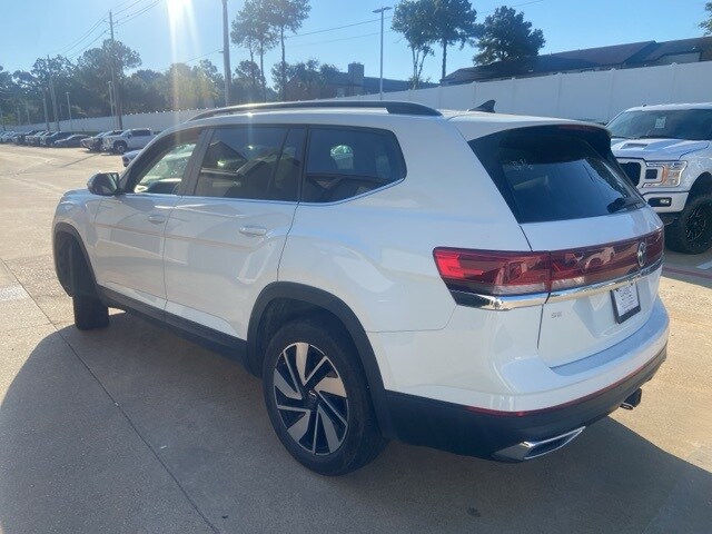 2024 Volkswagen Atlas SE Technology photo 3