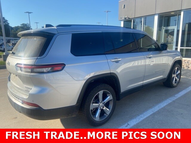 2021 Jeep Grand Cherokee Limited photo 3
