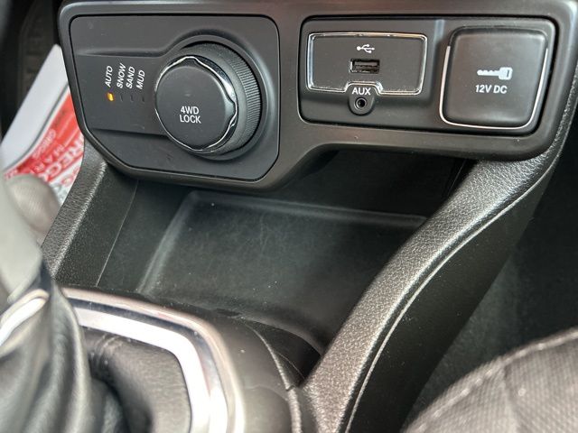 2022 Jeep Renegade Latitude - Photo 29