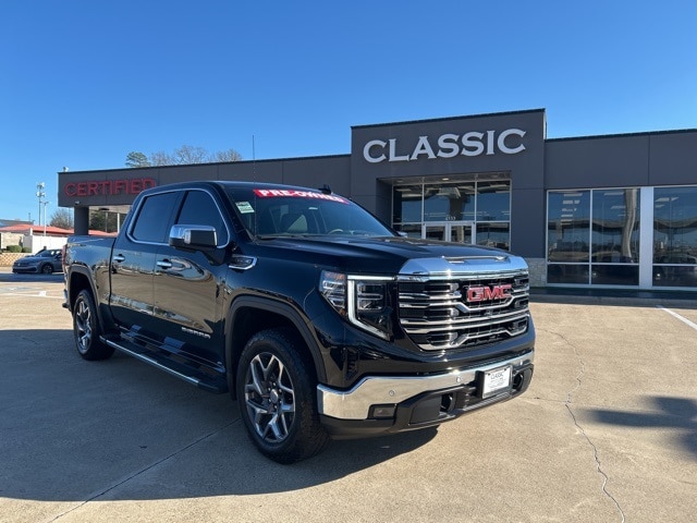 2024 GMC Sierra 1500 SLT's photo