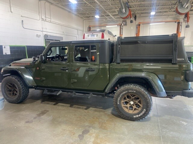 2022 Jeep Gladiator Mojave photo 2