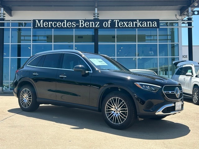 2025 Mercedes-Benz GLC Base's photo