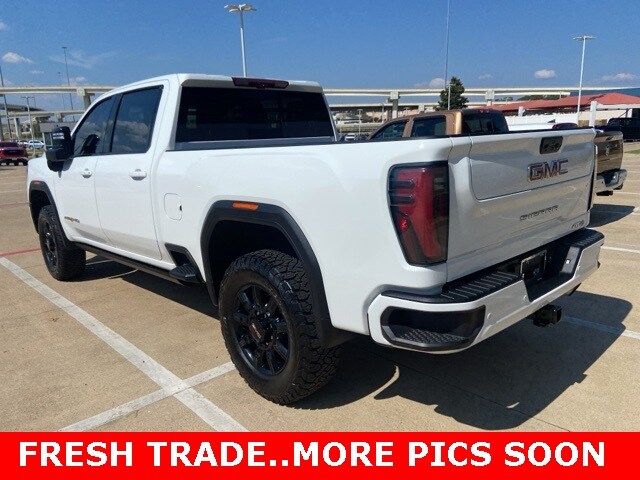 2025 Gmc Sierra 2500 HD AT4 photo 3