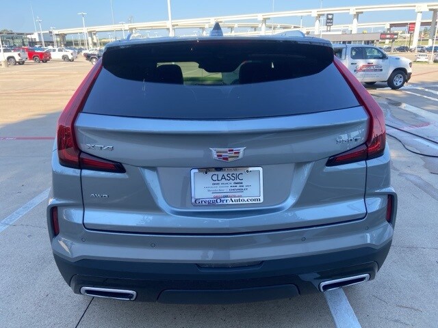 2024 Cadillac XT4 Premium Luxury photo 3