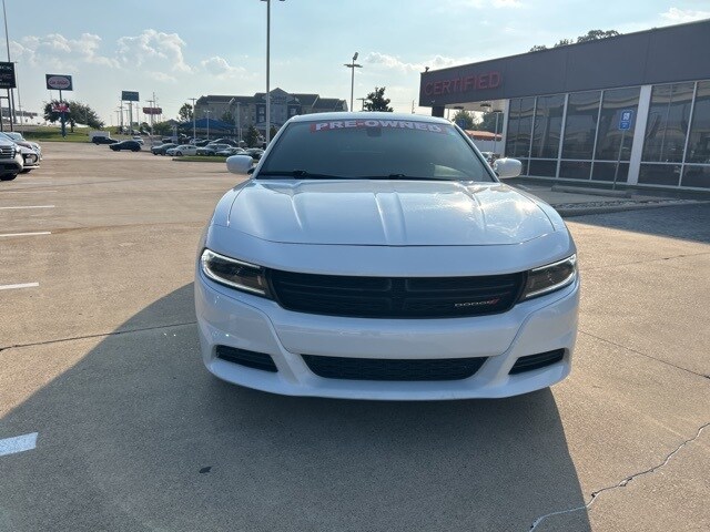2022 Dodge Charger SXT photo 2