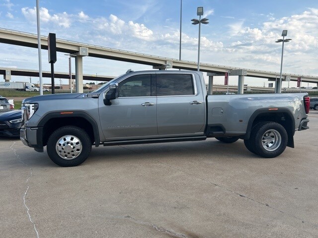 2024 Gmc Sierra 3500 HD Denali photo 4