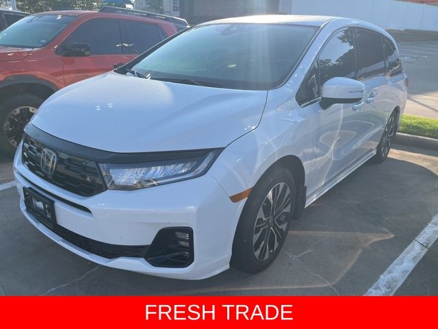 2025 Honda Odyssey Elite's photo