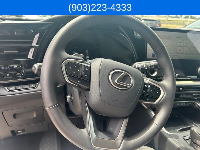 2025 Lexus TX Luxury - Photo 22