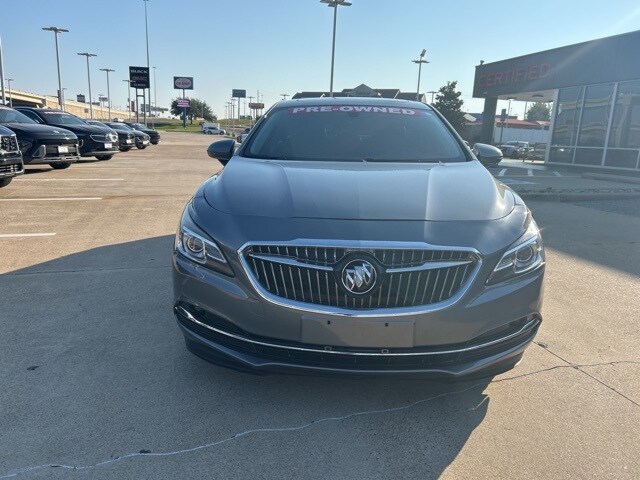 2019 Buick LaCrosse Essence photo 2