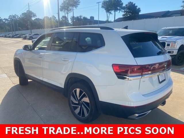 2024 Volkswagen Atlas SE Technology photo 3