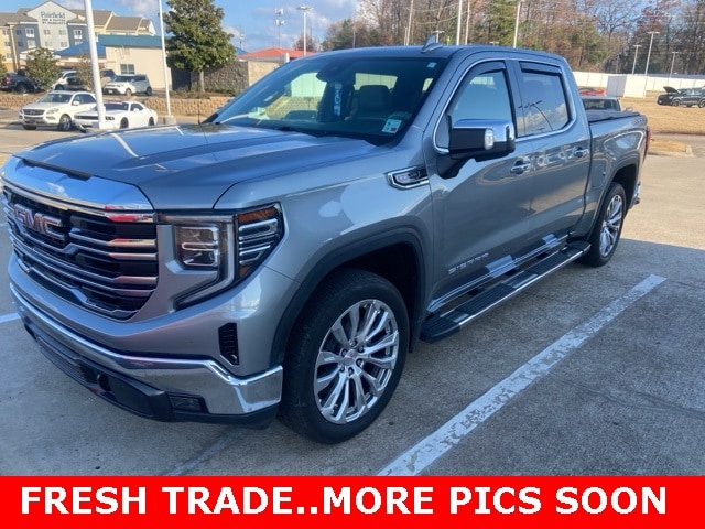 2023 GMC Sierra 1500 SLT's photo