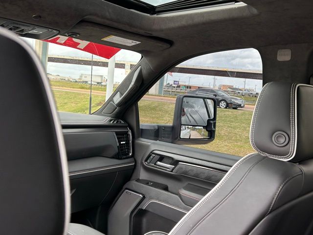 2025 GMC Sierra 2500HD AT4X - Photo 41