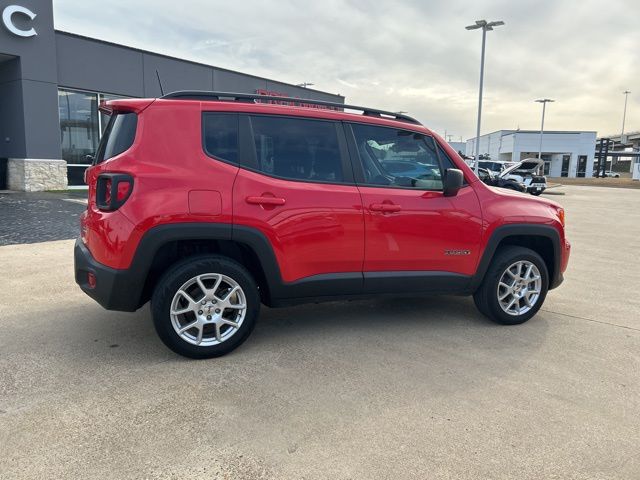 2022 Jeep Renegade Latitude - Photo 17