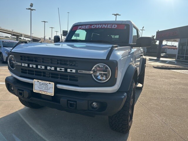 2024 Ford Bronco Black Diamond photo 3