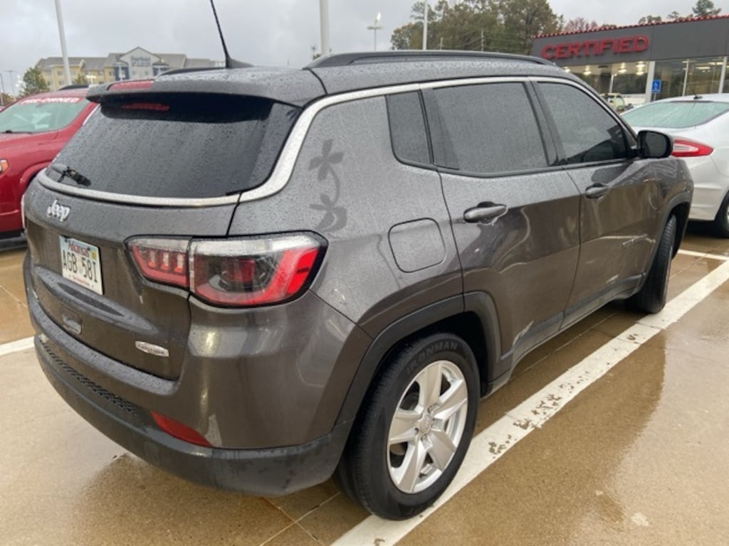 Used 2022 Jeep Compass Latitude SUV