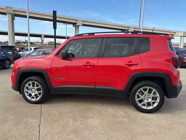 2022 Jeep Renegade Latitude - Photo 6