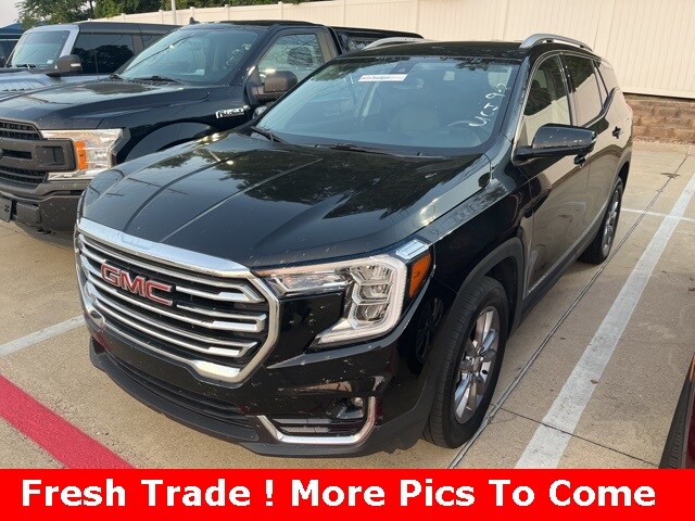 2024 Gmc Terrain SLT photo 2