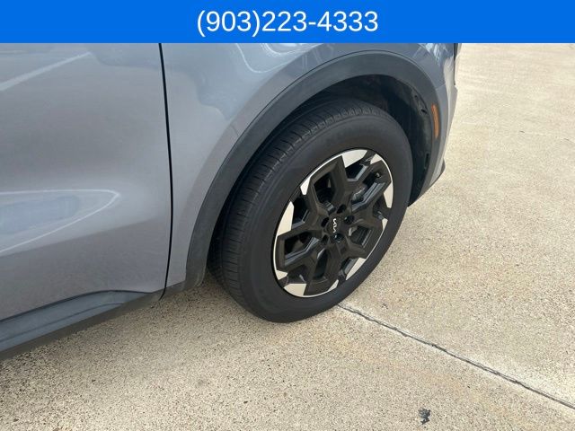 2025 Kia Sorento S - Photo 17
