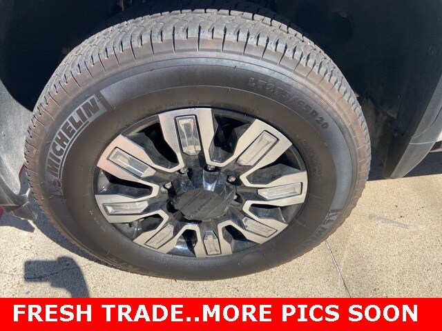 2024 Gmc Sierra 2500 HD Denali photo 2
