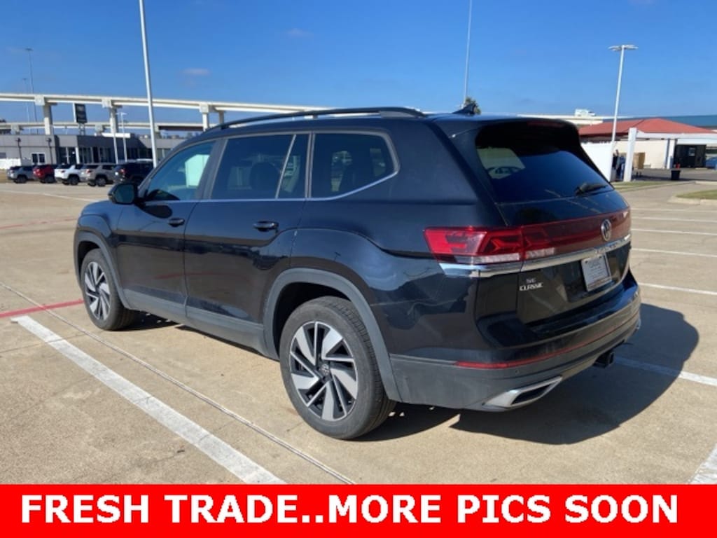 Used 2024 Volkswagen Atlas 2.0T SE w/Technology SUV