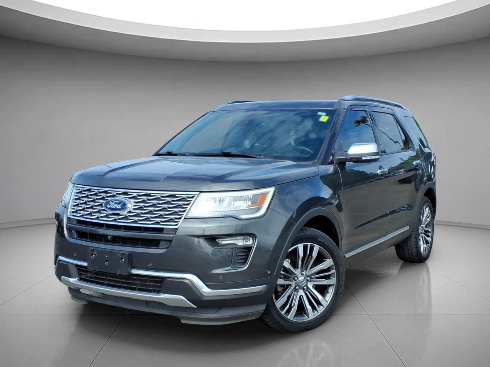 2018 Ford Explorer Platinum 4WD's photo