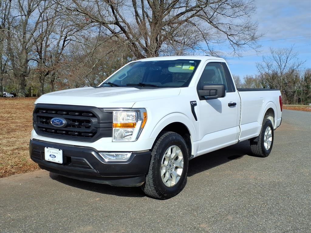 2021 Ford F-150 XL's photo
