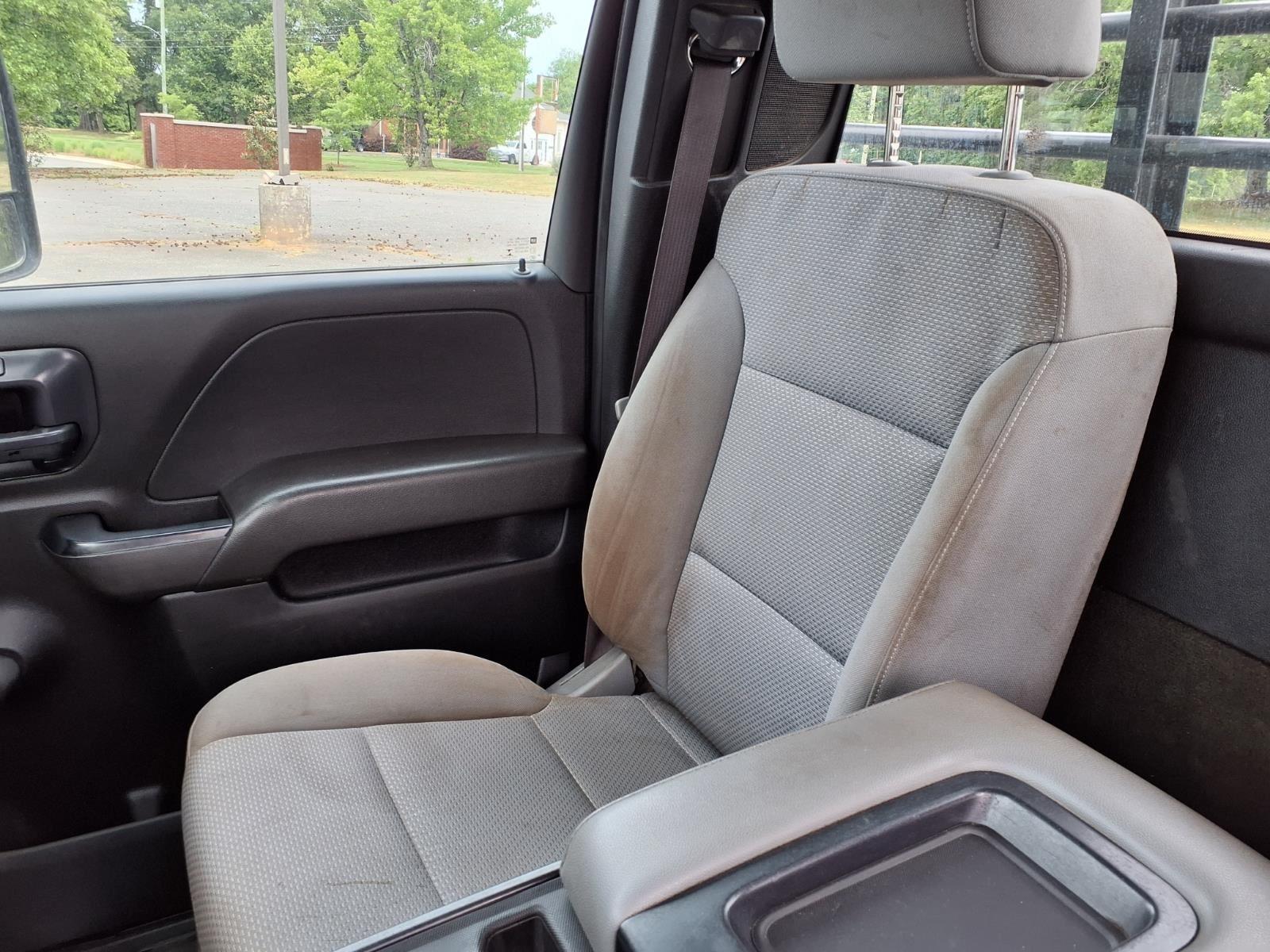 2017 GMC Sierra 3500 Chassis Cab Base - Photo 20