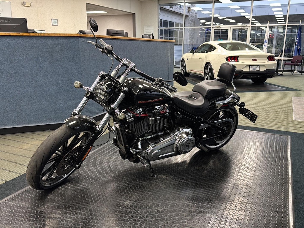 Used 2018 Harley Davidson Fxbr Breakout