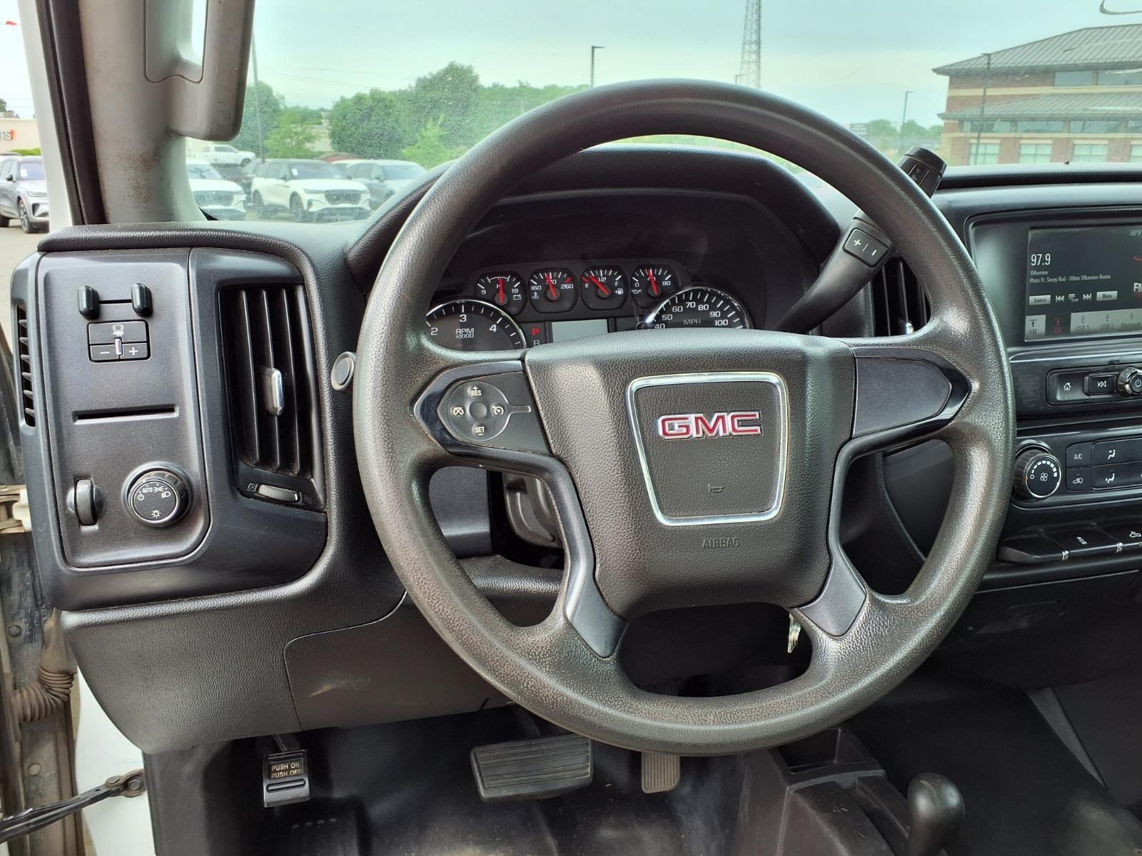 2017 GMC Sierra 3500 Chassis Cab Base - Photo 18