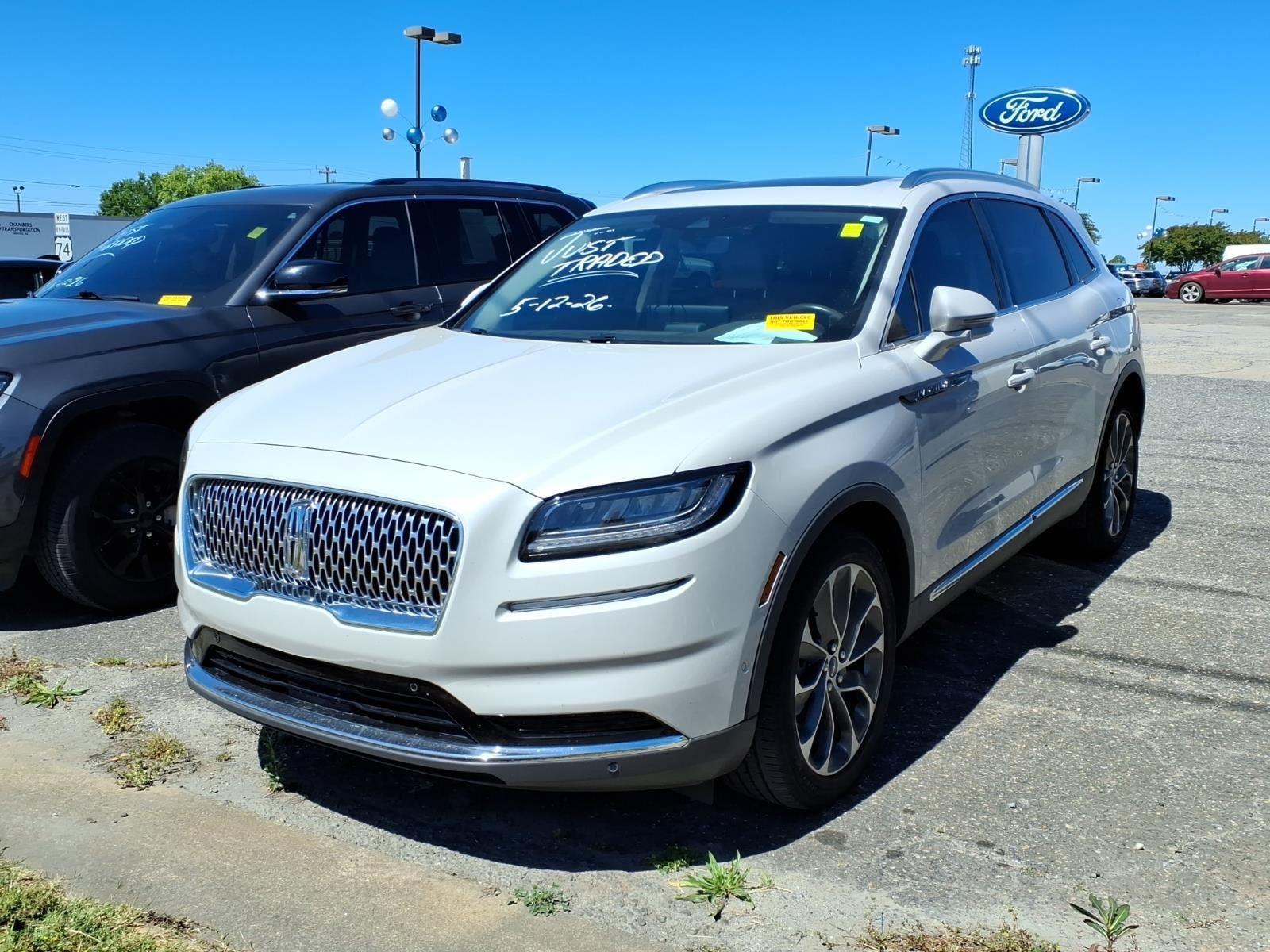 2023 Lincoln Nautilus Reserve FWD's photo
