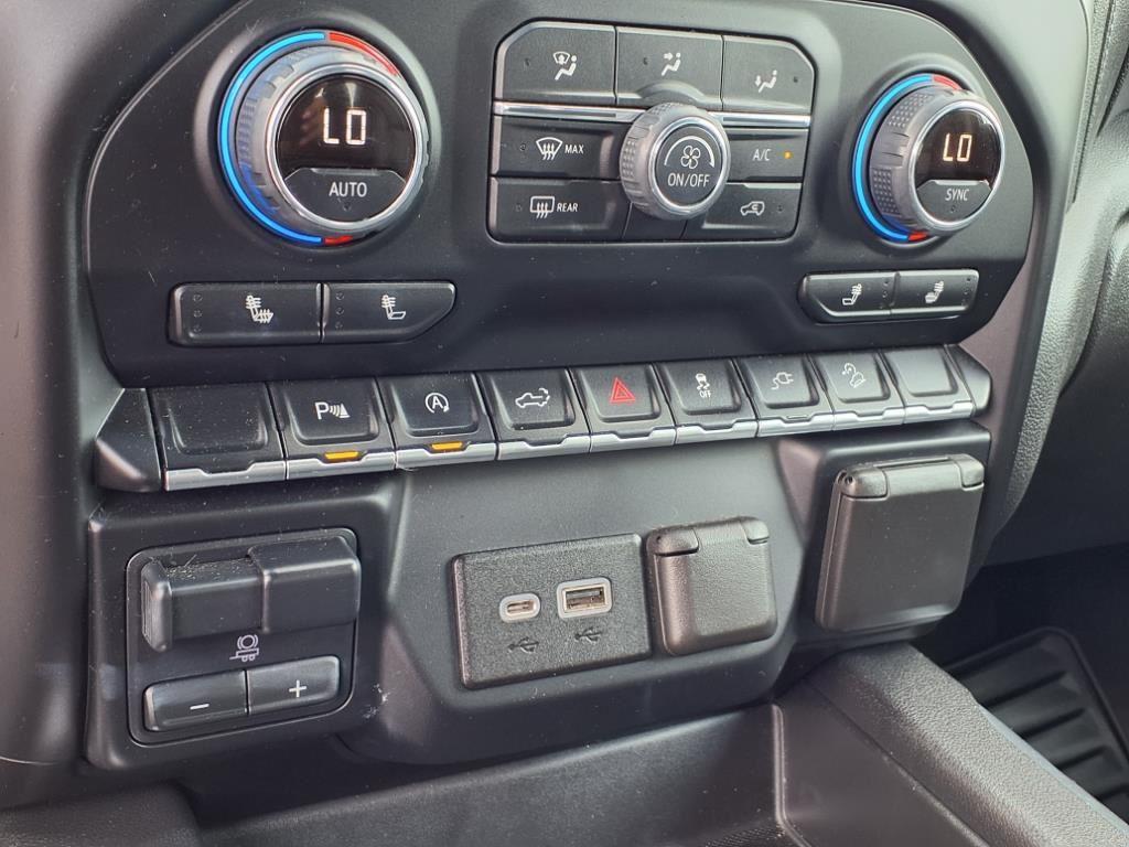 2020 Chevrolet Silverado 1500 RST - Photo 13