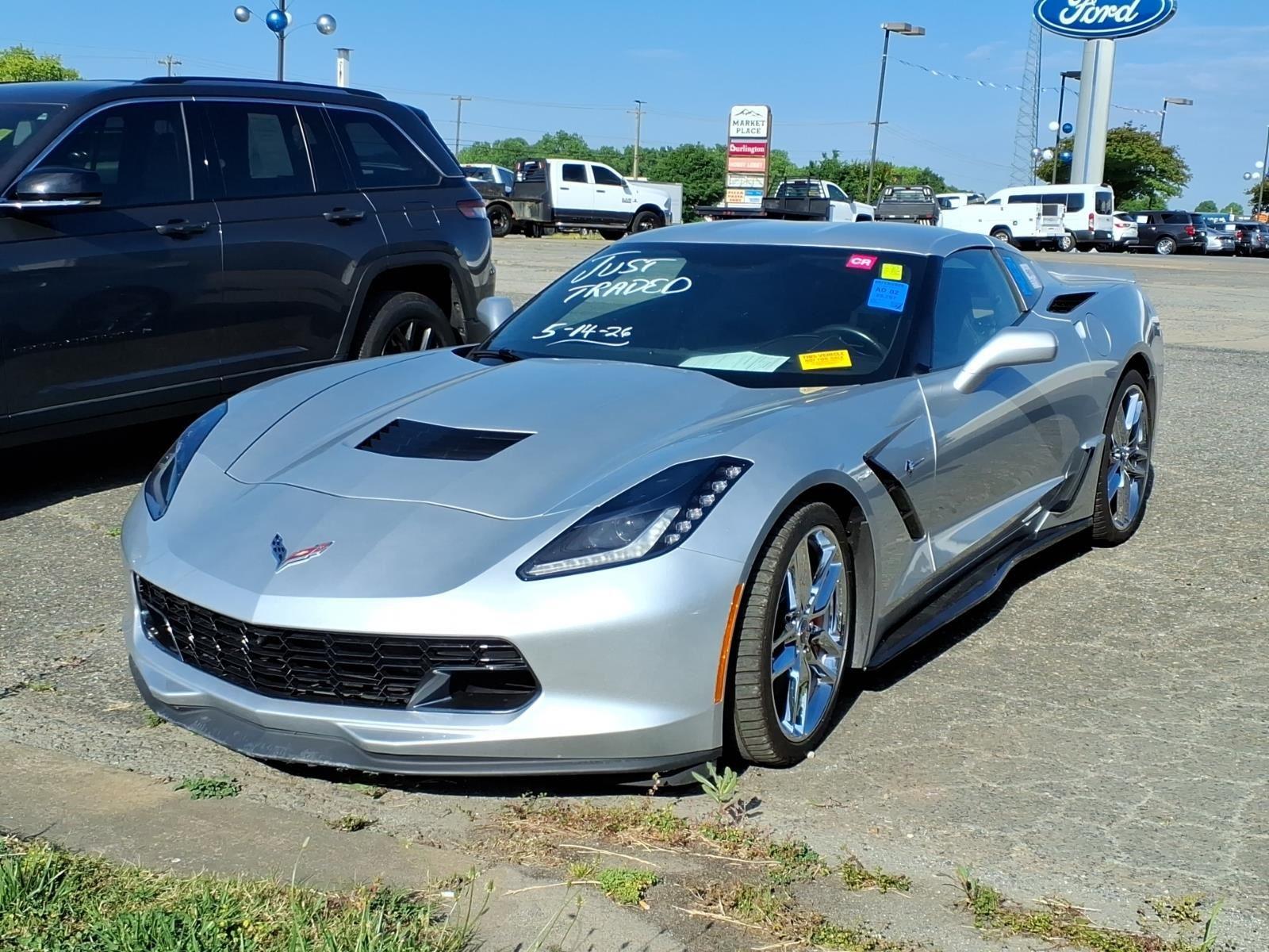 2015 Chevrolet Corvette Stingray Coupe w/Z51's photo