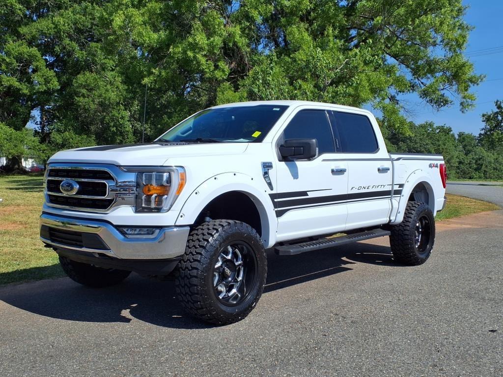 2022 Ford F-150 XLT's photo