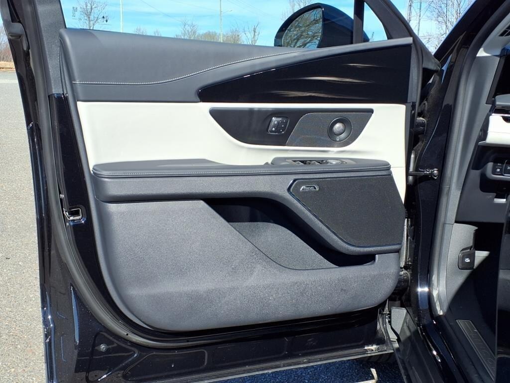 New 2025 Lincoln Nautilus Premiere SUV