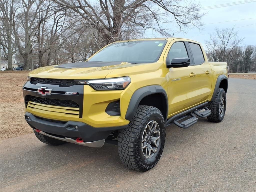 2023 Chevrolet Colorado ZR2's photo